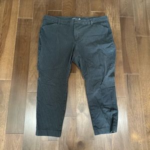 Old Navy Pixie Pant